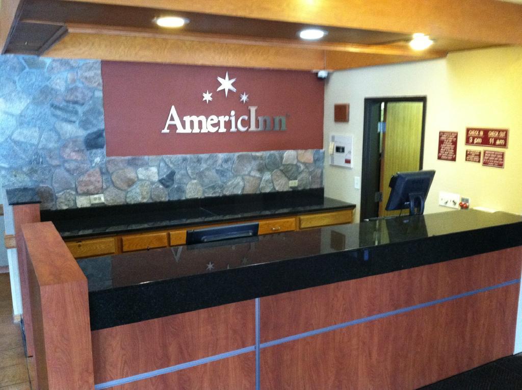 Americinn By Wyndham Fargo West Acres Extérieur photo