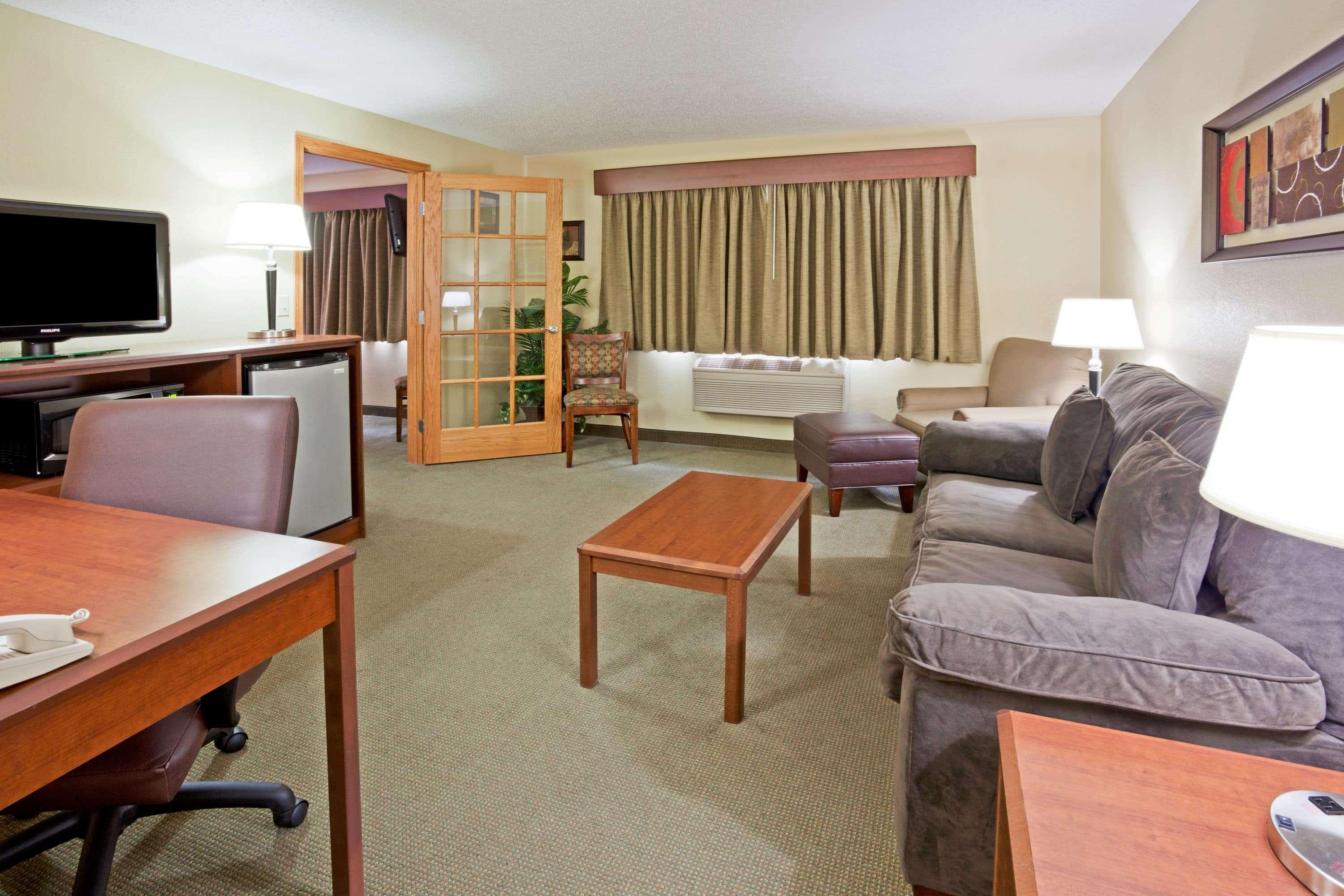 Americinn By Wyndham Fargo West Acres Extérieur photo