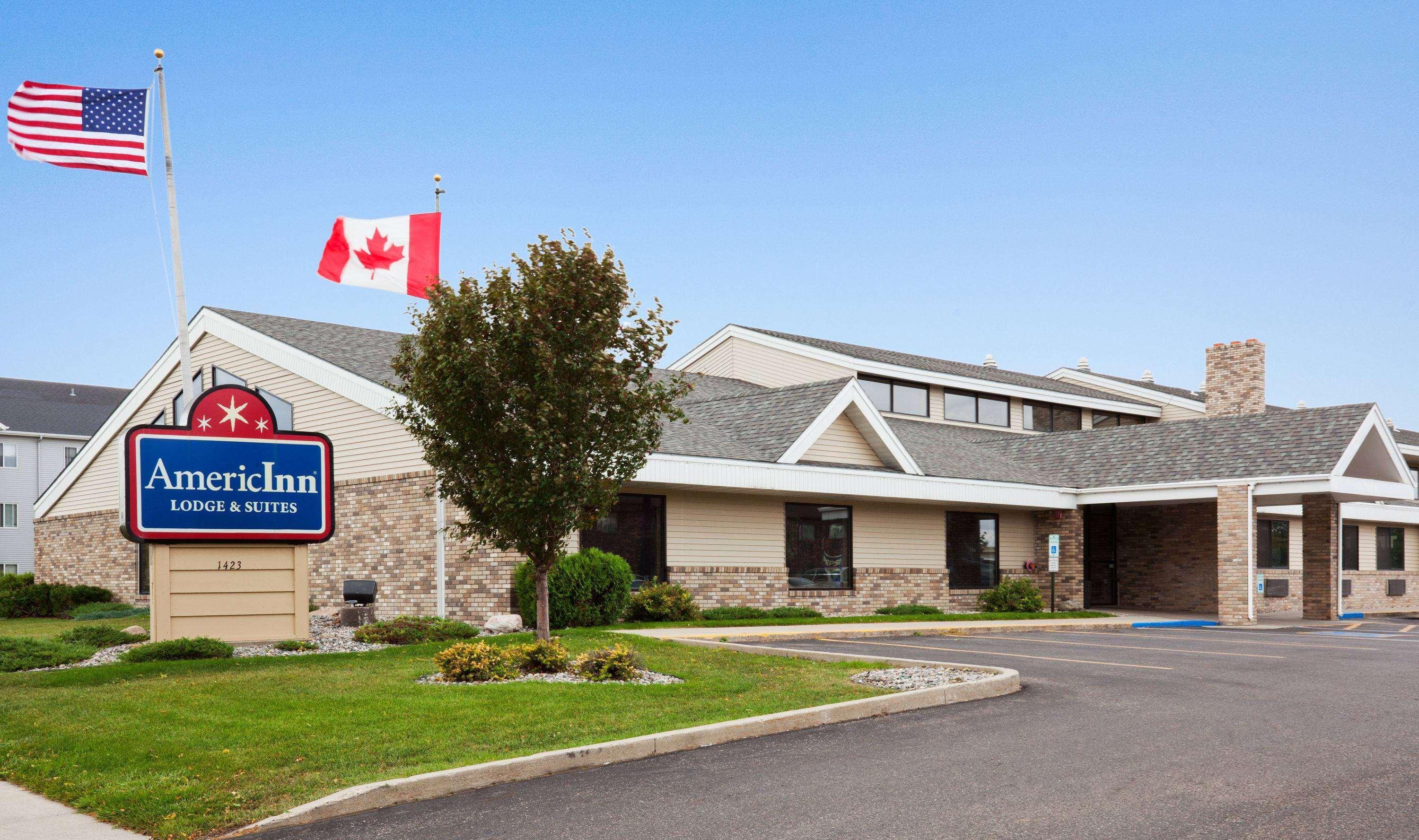 Americinn By Wyndham Fargo West Acres Extérieur photo